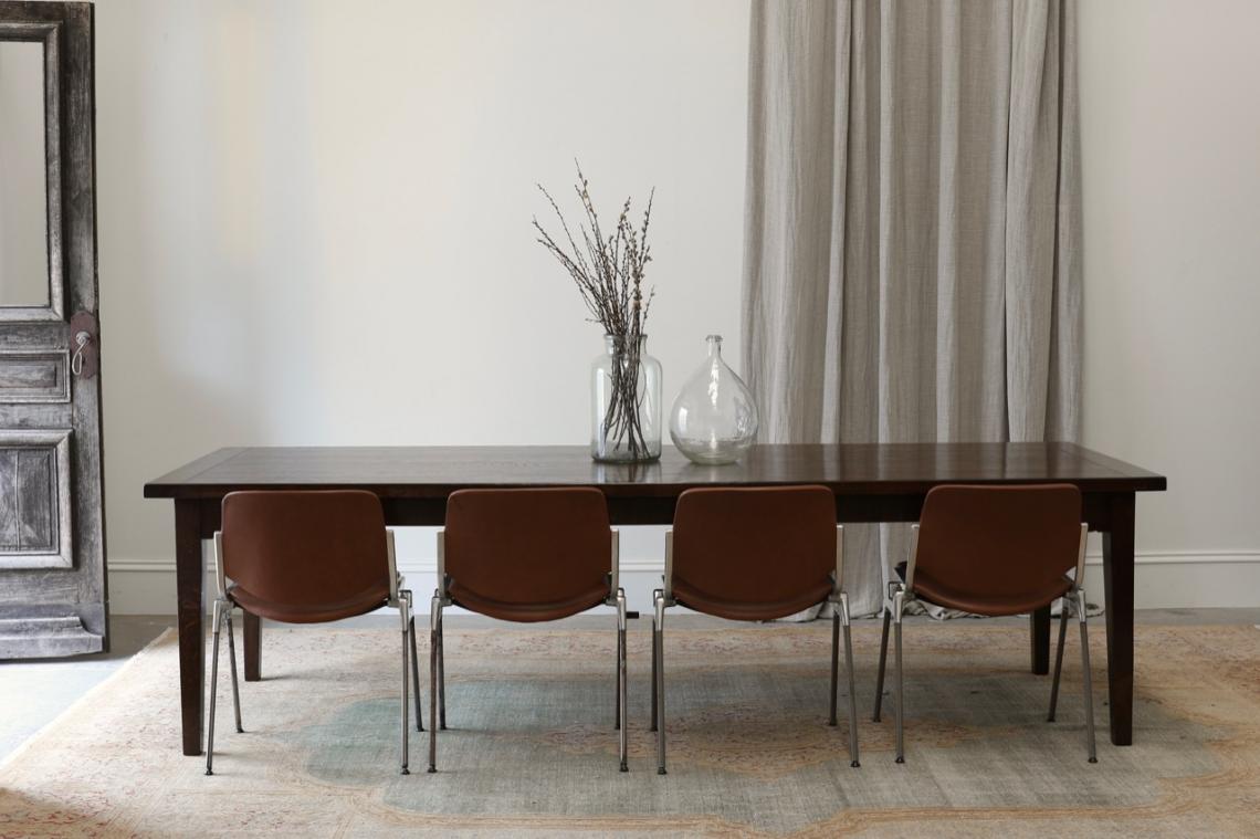 Tapered Leg Dining Table with Shaped Skirt // JS Editions